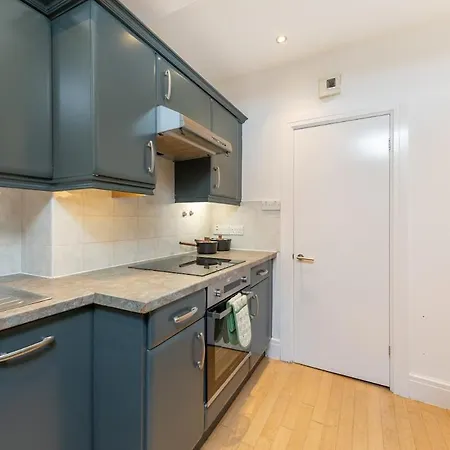 New 2br | Hg1 | By Bettys | Opposite Train Station