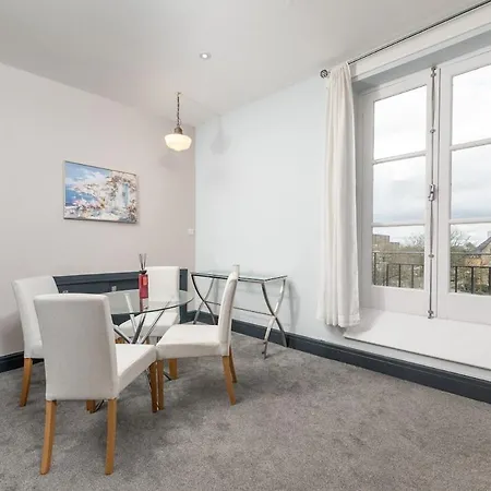 New 2br | Hg1 | By Bettys | Opposite Train Station * הרוגייט